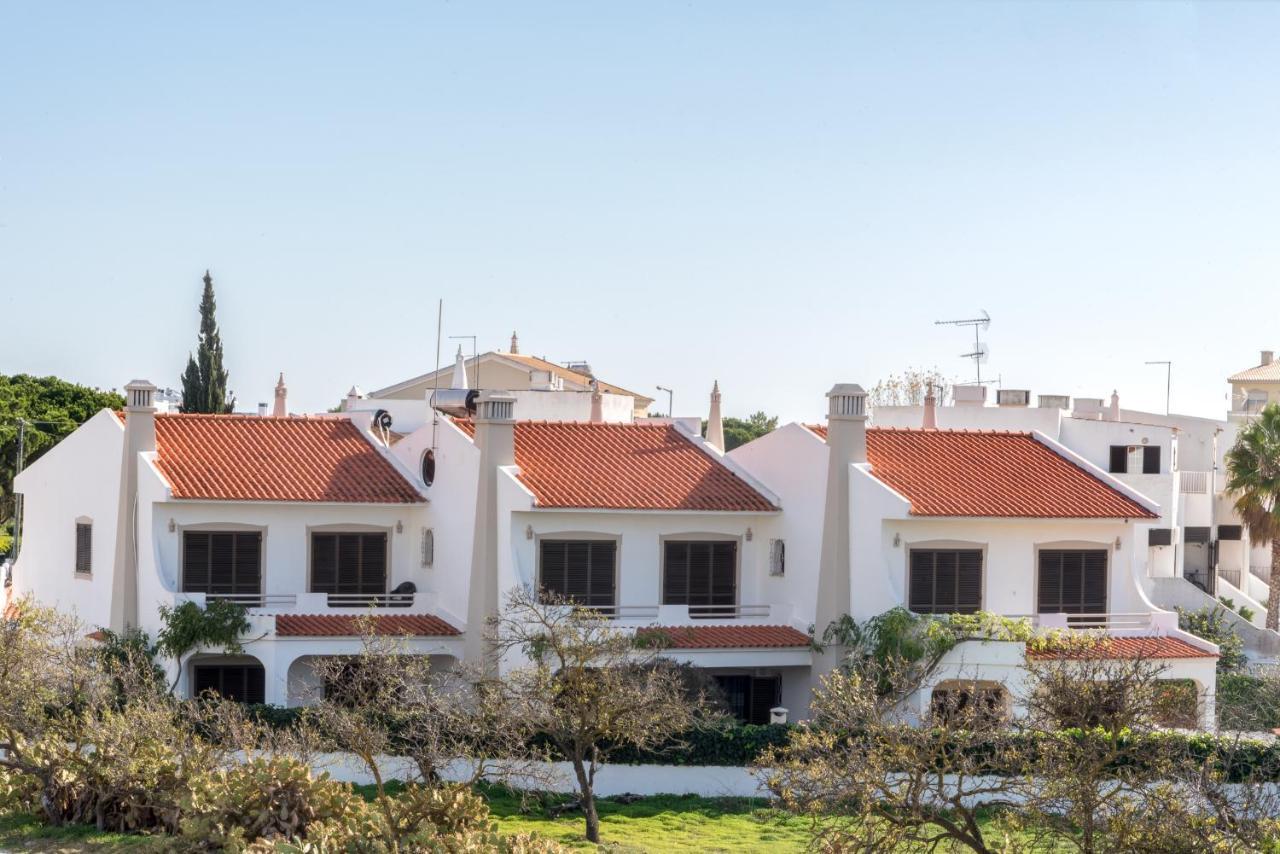 Apartamentos Pinto Quarteira Exteriér fotografie