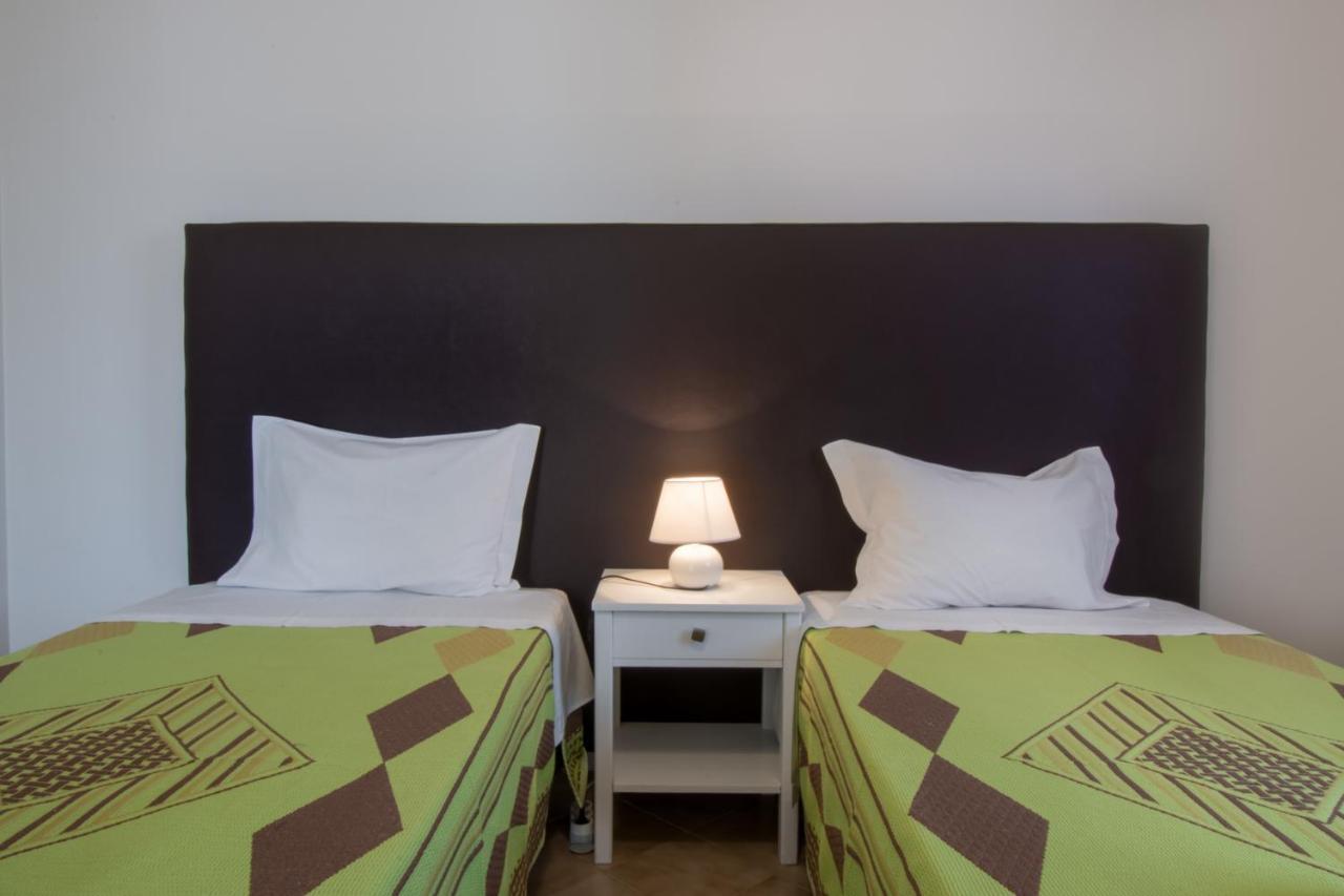 Apartamentos Pinto Quarteira Exteriér fotografie